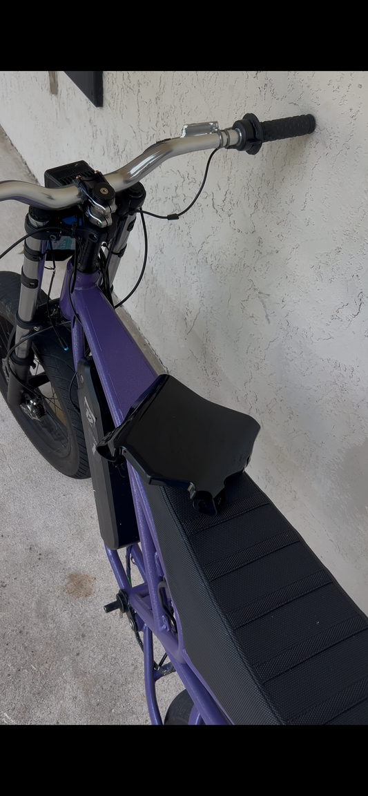 Motocutz plate (glossy)