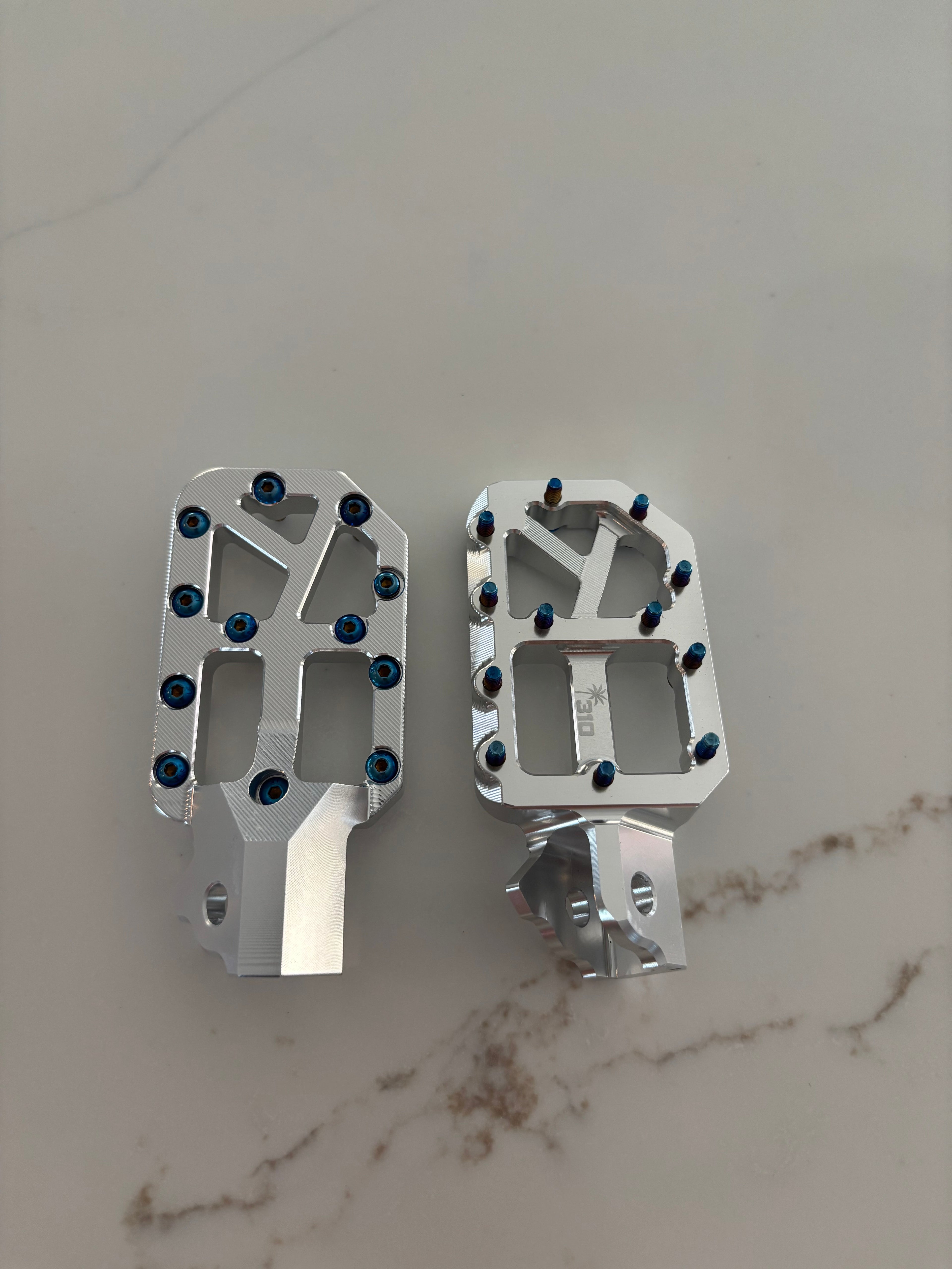 E-Moto Pegs (Burnt Blue Pins)
